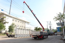 CẨU UNIC UR-V340K